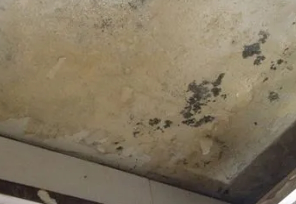 雁峰阳台漏水维修公司分享下雁峰卫生间渗水维修需要注意哪些问题。